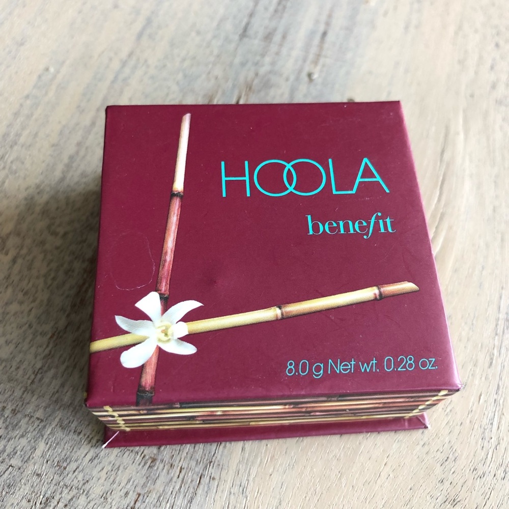 Price Firm - Hoola Bronzer benefit